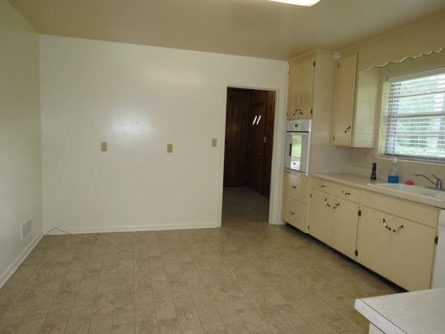 1006 Ivanhoe Road, Unit 4 Tallahassee, FL 32312 - Photo 15 of 21 Gallery Image 15