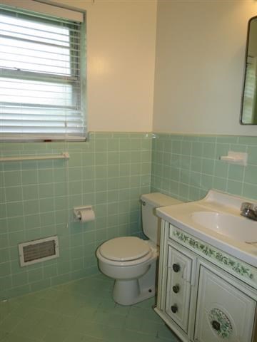 1006 Ivanhoe Road, Unit 4 Tallahassee, FL 32312 - Photo 8 of 21 Gallery Image 8