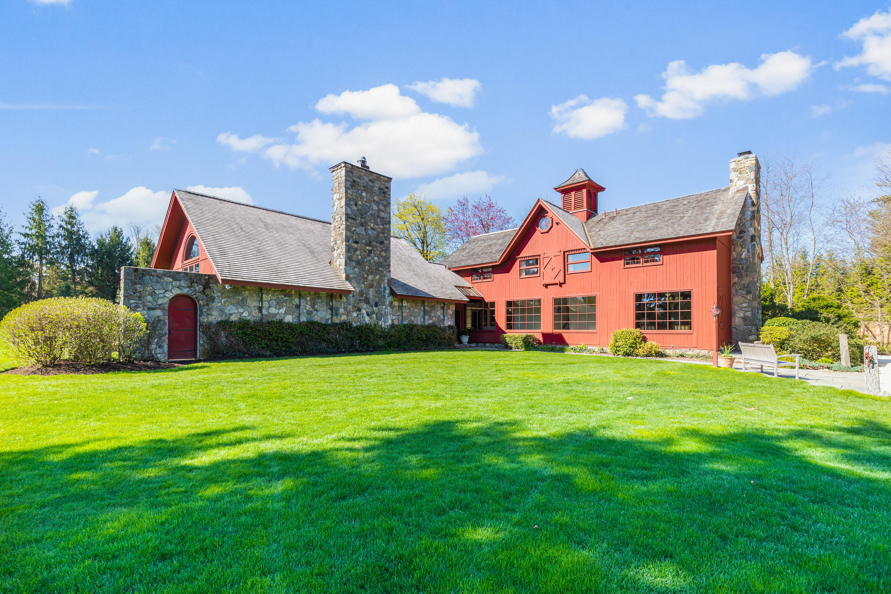 46 Dewart Road Greenwich, CT 06830 - Photo 39 of 39 a front view of a house with garden
