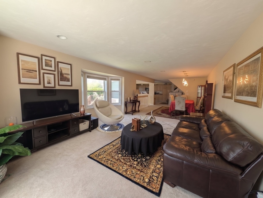 142 Algonquin Trail, Unit 142 Ashland, MA 01721 - Photo 3 of 20