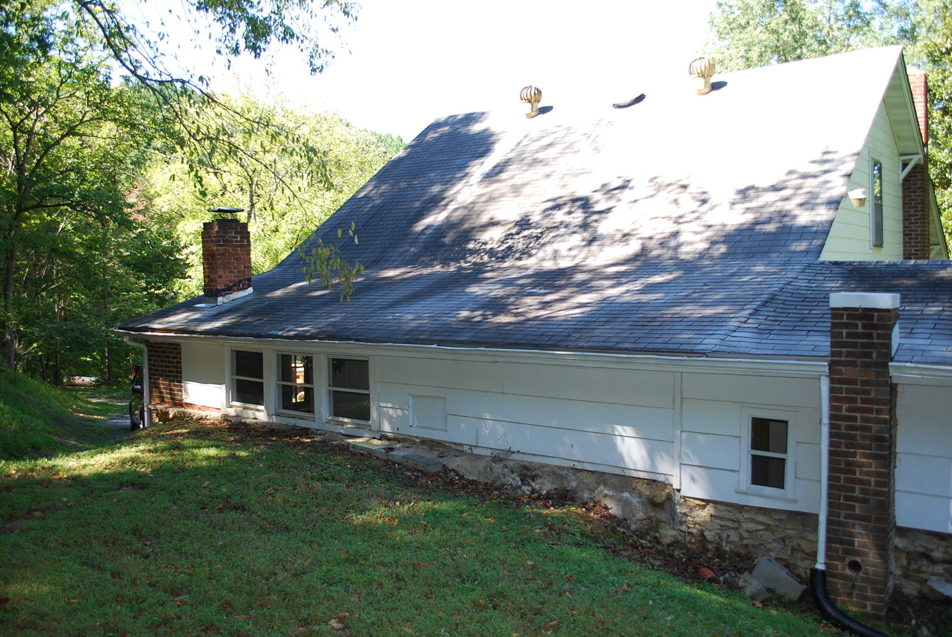 6960 Old Mill Road Roanoke, VA 24018 - Photo 3 of 46 Rear