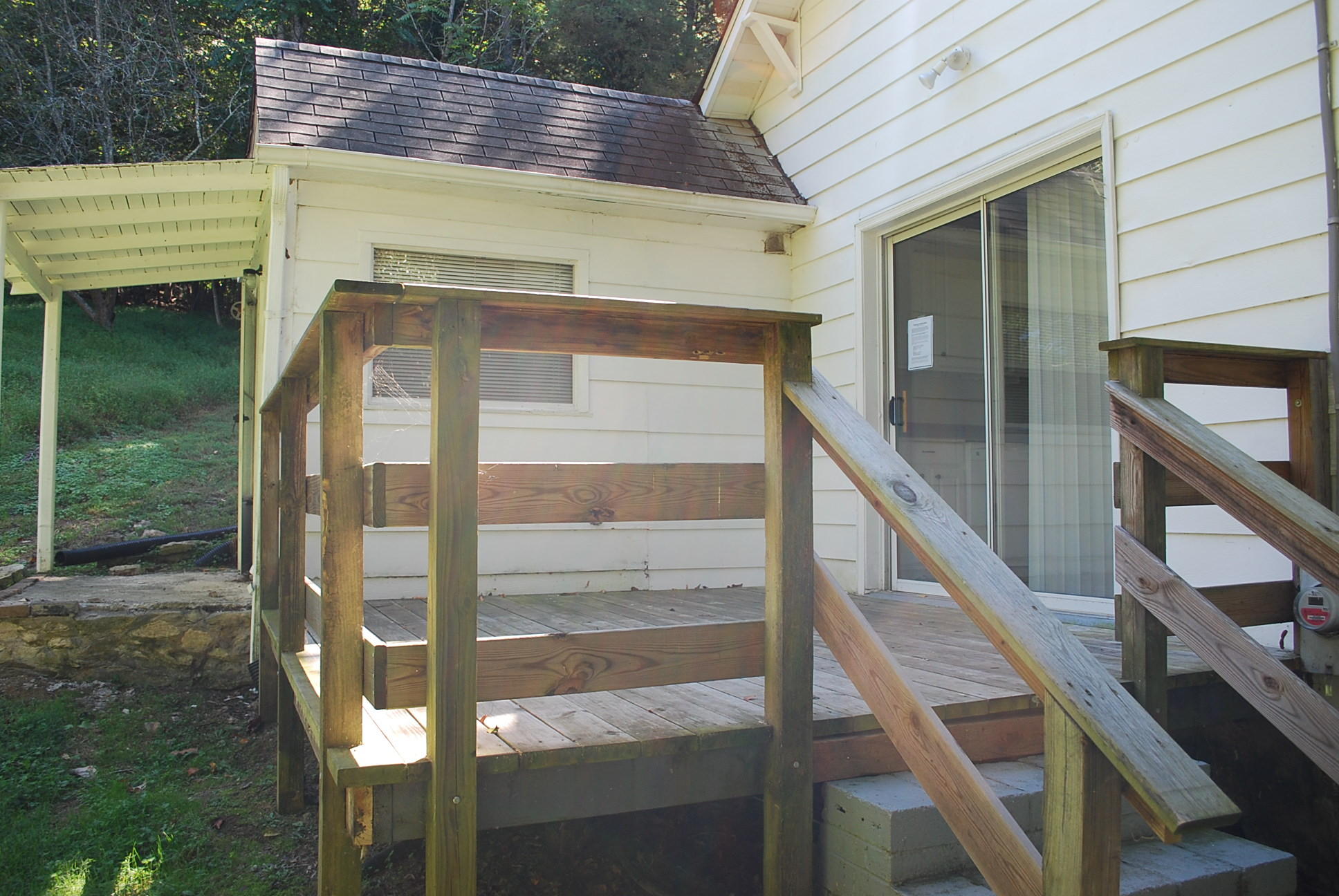 6960 Old Mill Road Roanoke, VA 24018 - Photo 9 of 46 Side Deck