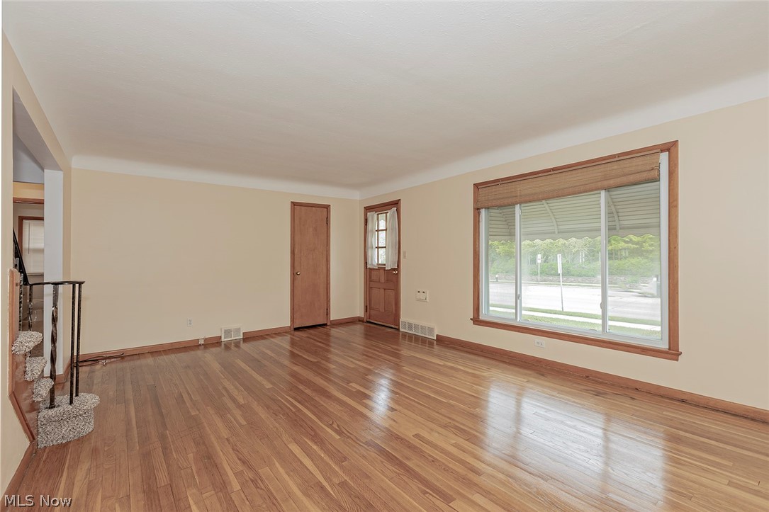 4622 Mayfield Road South Euclid, OH 44121 - Photo 7 of 35