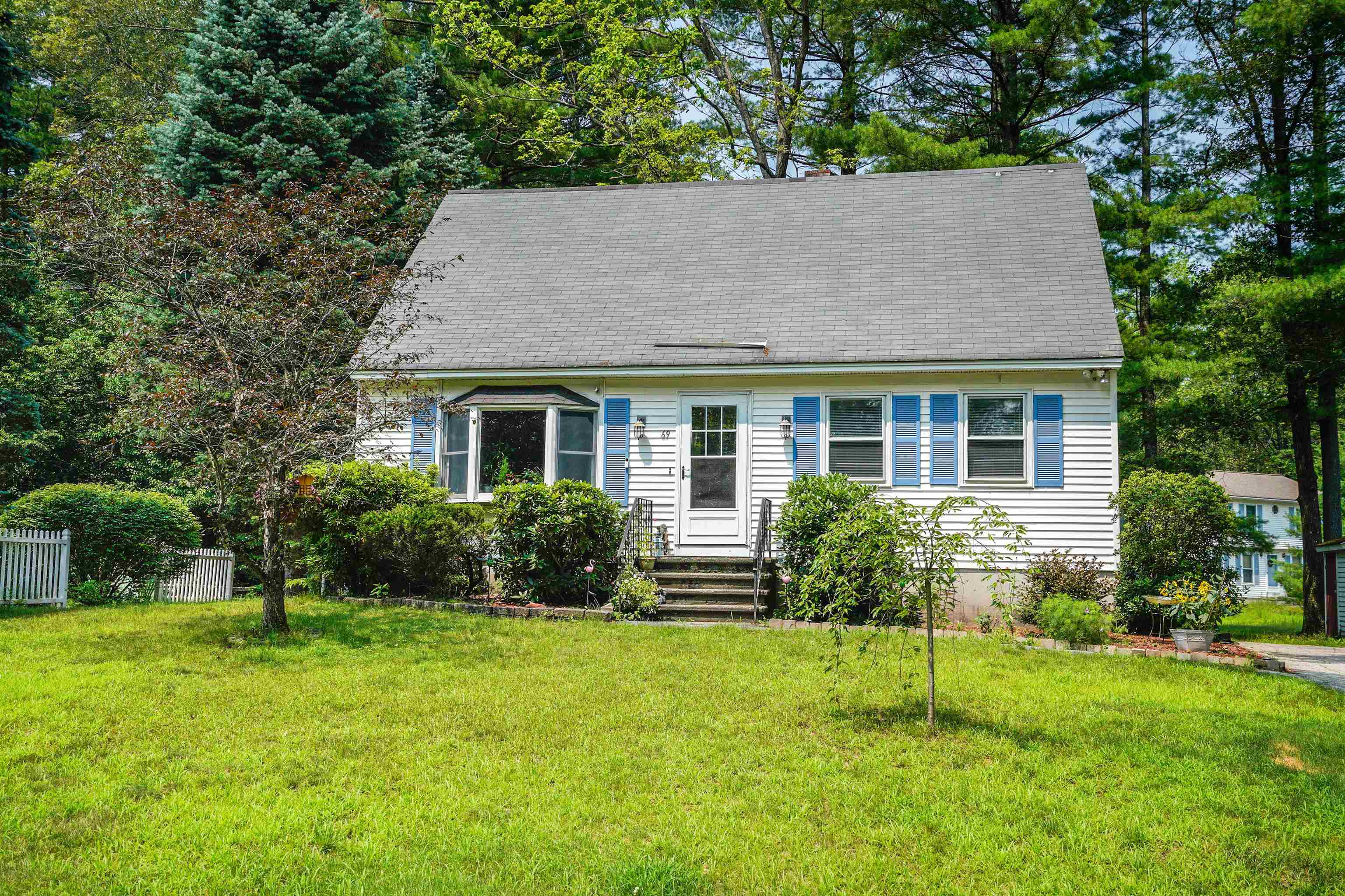 69 Northeast Village Road Concord, NH 03301 - Photo 1 of 37