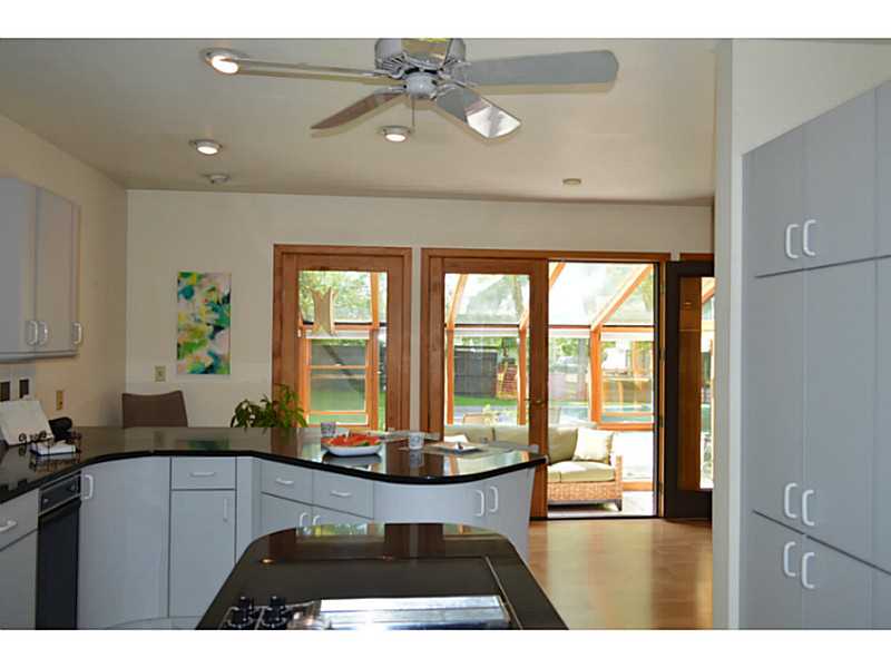 8 Burke Road Bristol, RI 02809 - Photo 3 of 22 Kitchen.