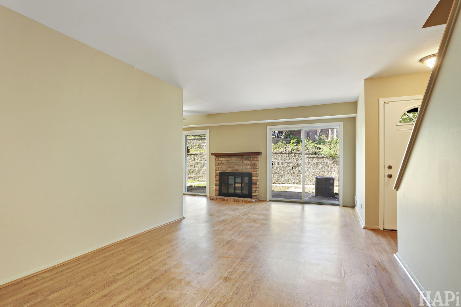 85 Mineola Road, Unit 1 Fox Lake, IL 60020 - Photo 5 of 25 Gallery Image 5