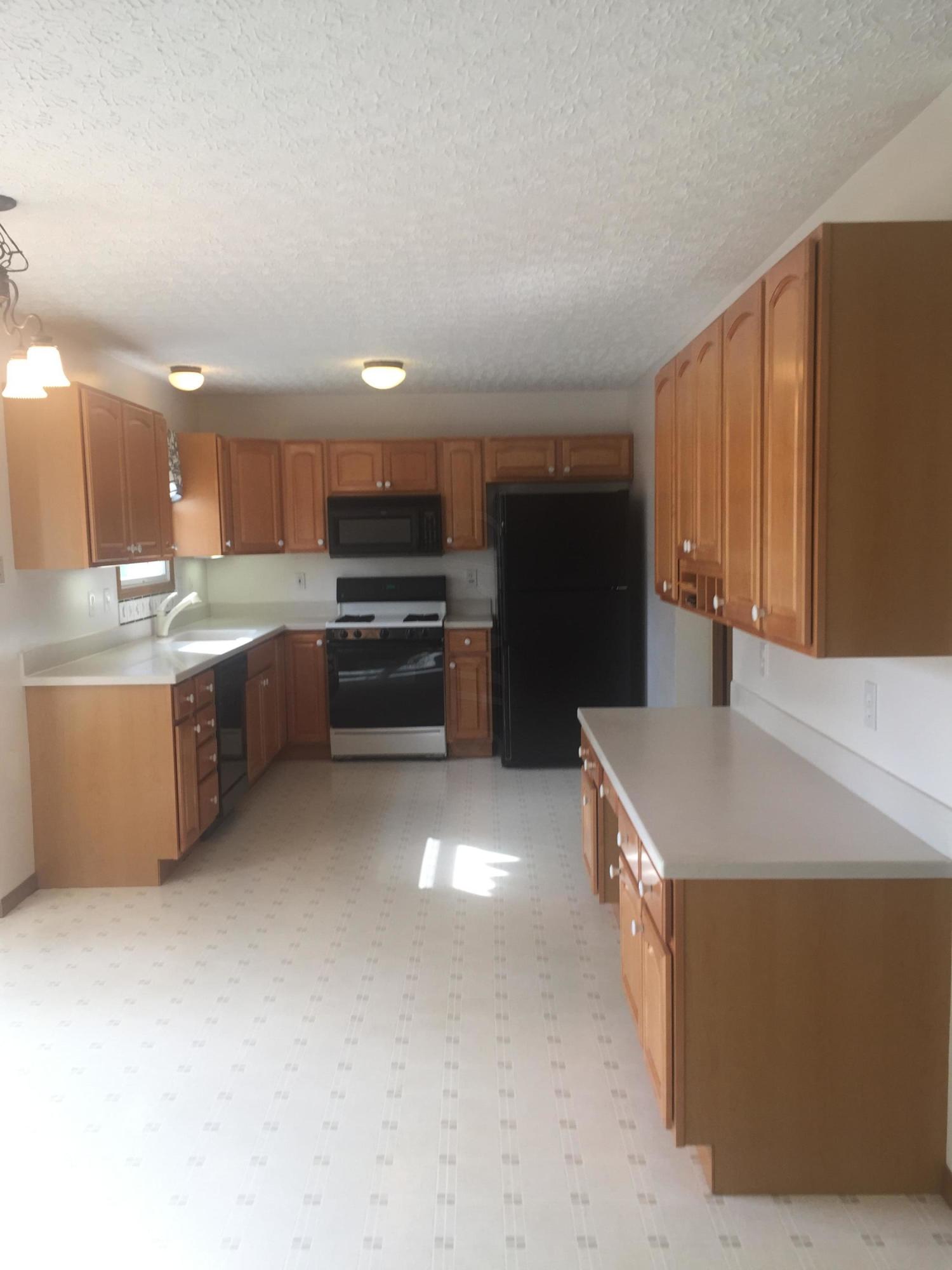 239 Galloway Ridge Drive Galloway, OH 43119 - Photo 6 of 24
