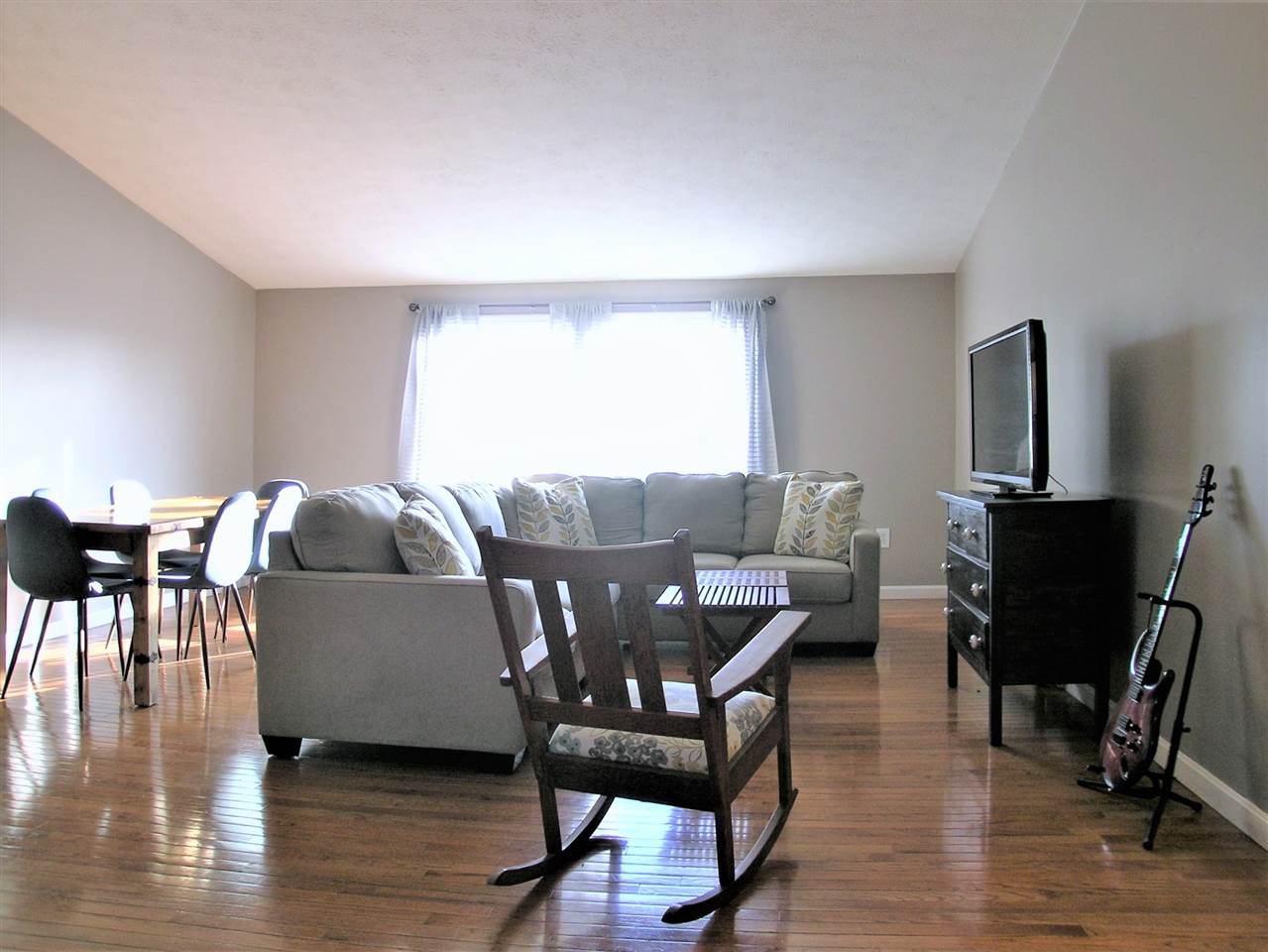 186 Dunbarton Road, Unit 29 Manchester, NH 03102 - Photo 4 of 18 Gallery Image 4