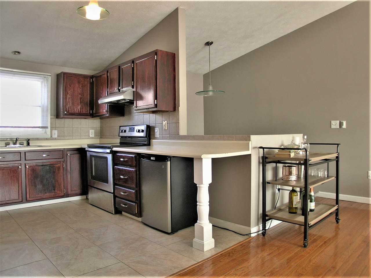 186 Dunbarton Road, Unit 29 Manchester, NH 03102 - Photo 7 of 18 Gallery Image 7