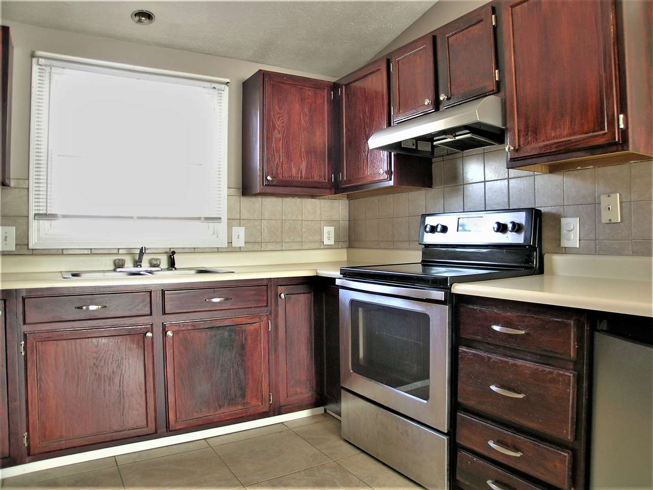 186 Dunbarton Road, Unit 29 Manchester, NH 03102 - Photo 10 of 18 Gallery Image 10