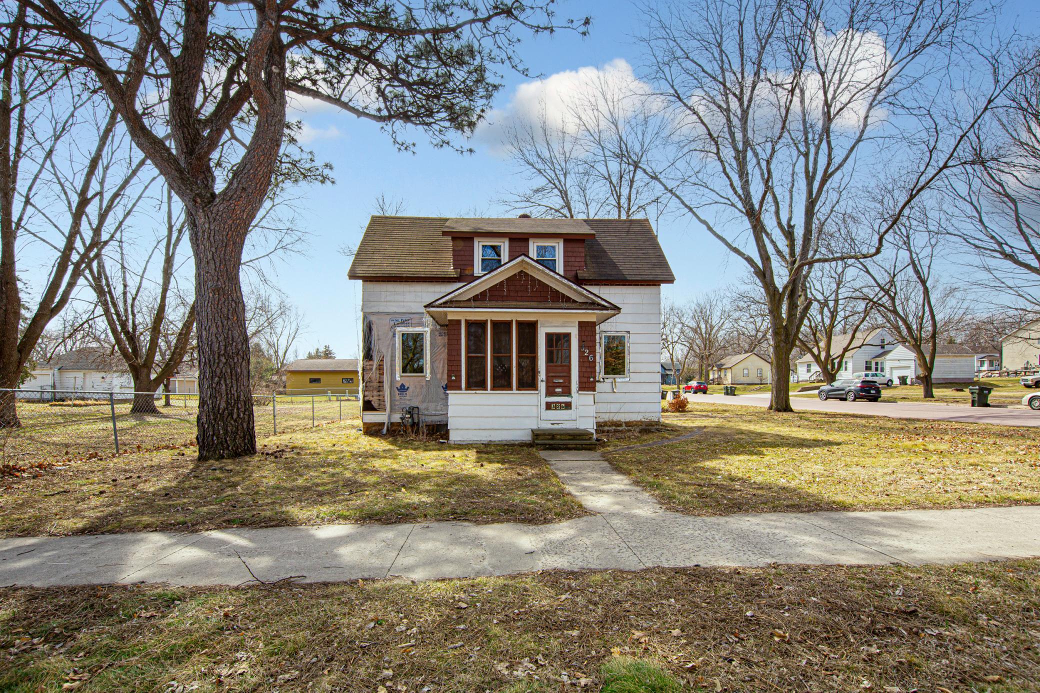 326 Jefferson Avenue St. Peter, MN 56082 - Photo 1 of 27