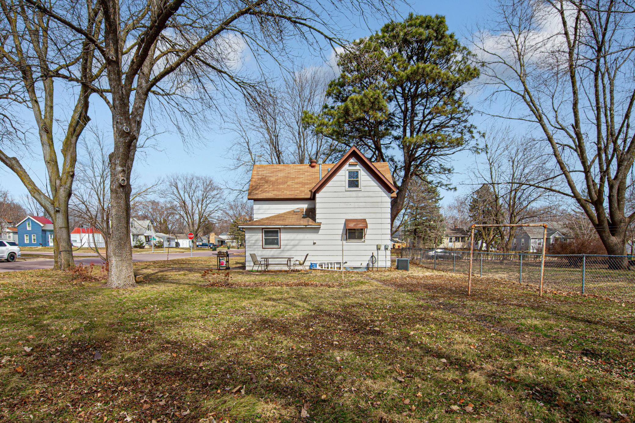 326 Jefferson Avenue St. Peter, MN 56082 - Photo 20 of 27