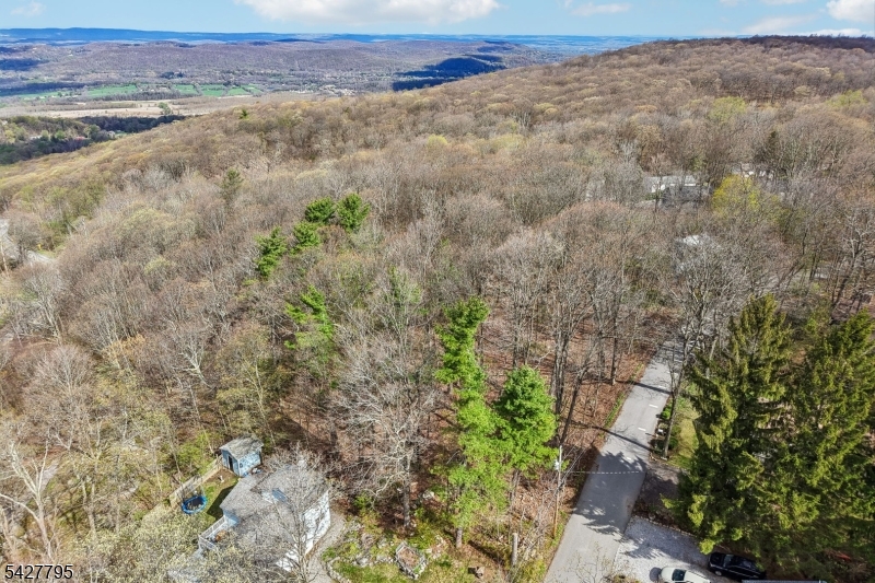 11 Alamoosook Road Vernon, NJ 07422 - Photo 8 of 49 Gallery Image 8
