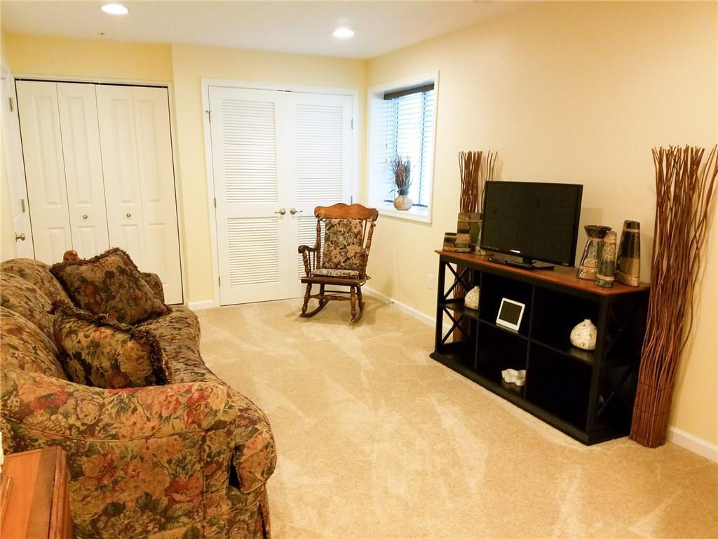 336 Maple Ridge Drive Canonsburg, PA 15317 - Photo 17 of 23 Gallery Image 17