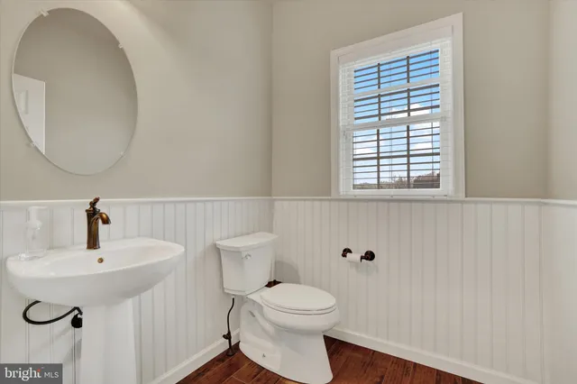 $900,000 | 6400 Farmcrest Lane, Harrisburg, PA 17111