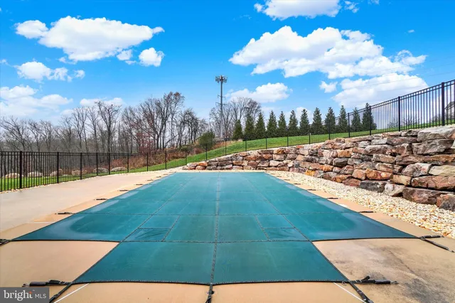 $900,000 | 6400 Farmcrest Lane, Harrisburg, PA 17111