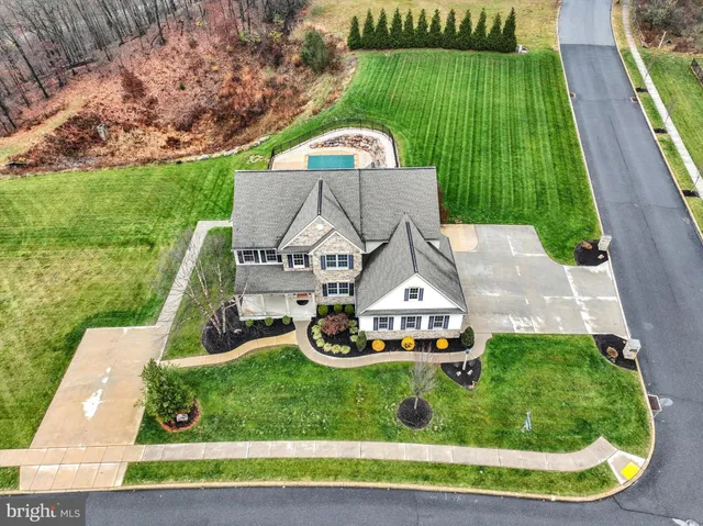 $900,000 | 6400 Farmcrest Lane, Harrisburg, PA 17111