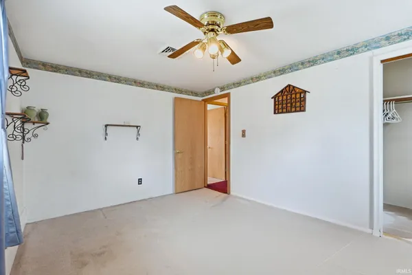 $249,900 | 13520 Illinois Street, Grabill, IN 46741