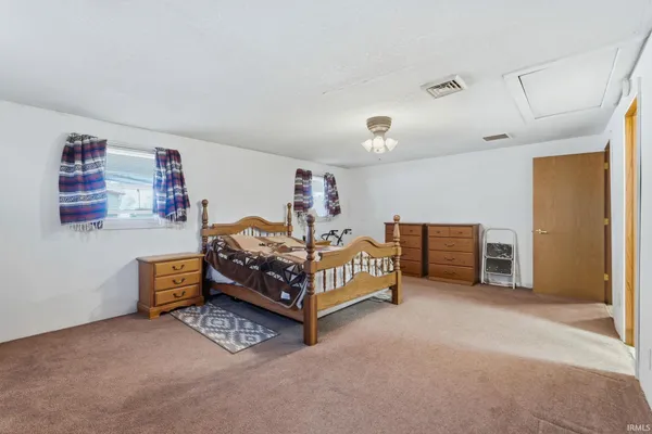 $249,900 | 13520 Illinois Street, Grabill, IN 46741