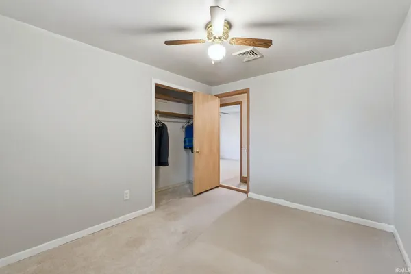 $249,900 | 13520 Illinois Street, Grabill, IN 46741