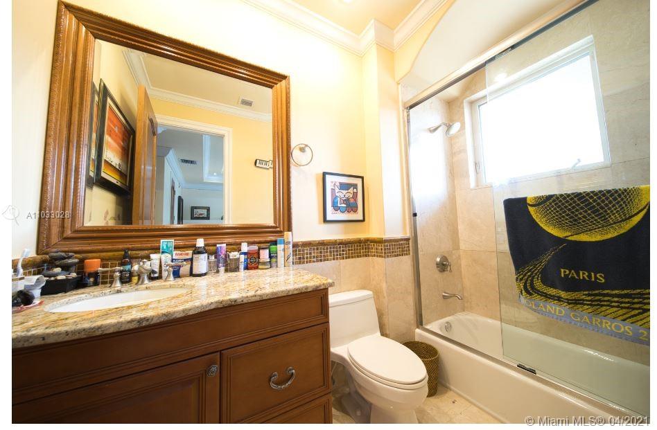 5385 Southwest 76th Street Miami, FL 33143 - Photo 44 of 65