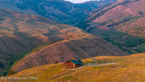 $2,995,000 | 3045 Wildhorse Road, Jackson, WY 83001