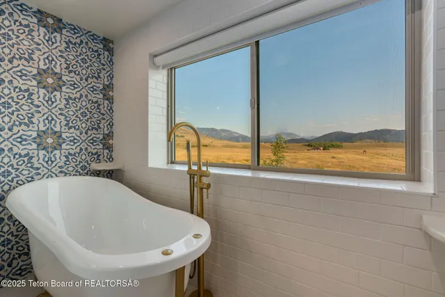 $2,995,000 | 3045 Wildhorse Road, Jackson, WY 83001