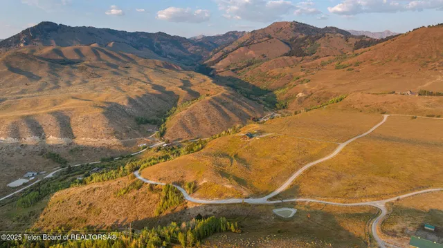 $2,995,000 | 3045 Wildhorse Road, Jackson, WY 83001