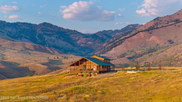 $2,995,000 | 3045 Wildhorse Road, Jackson, WY 83001