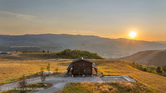 $2,995,000 | 3045 Wildhorse Road, Jackson, WY 83001