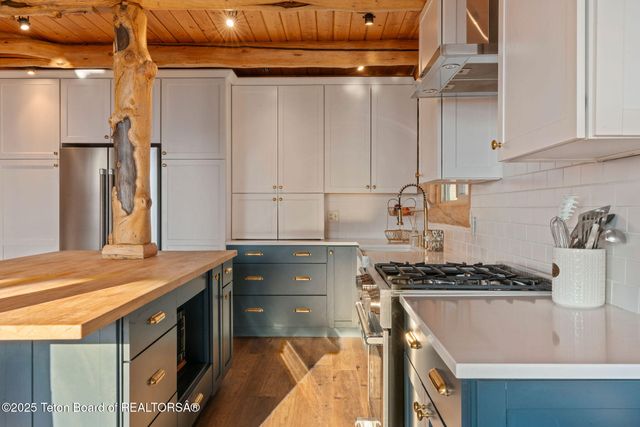 $2,995,000 | 3045 Wildhorse Road, Jackson, WY 83001