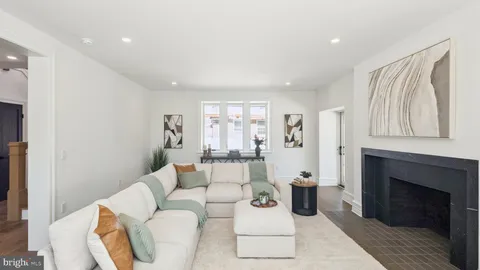 $1,499,000 | 615 East Mt Pleasant Avenue, Philadelphia, PA 19119