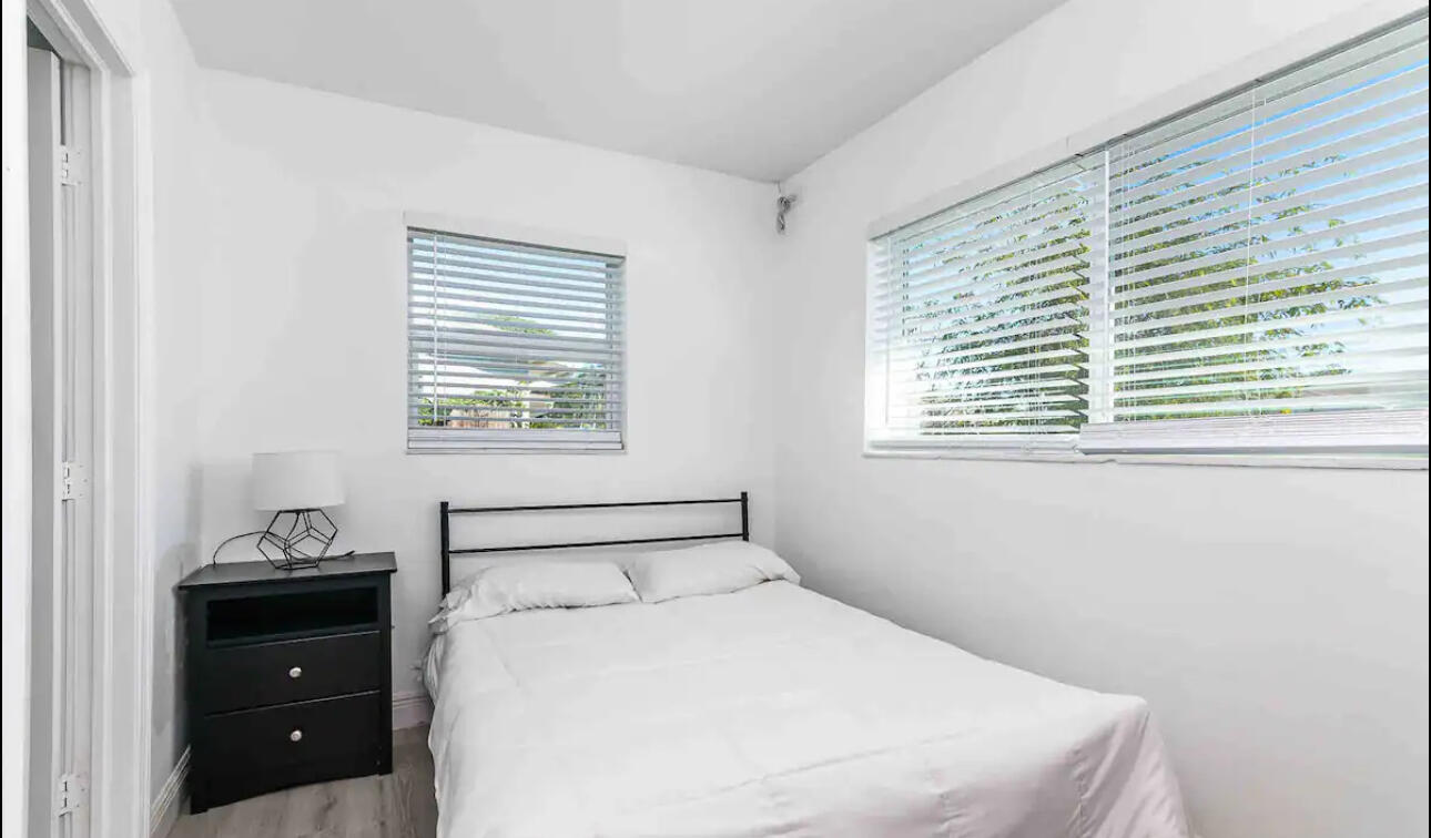 2499 Northeast 2nd Avenue, Unit B Boca Raton, FL 33431 - Photo 10 of 11 IMG_3261