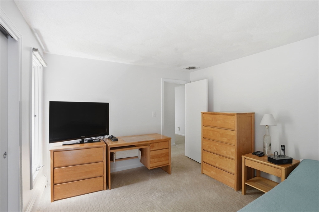 202 Hampton Road Sharon, MA 02067 - Photo 30 of 42