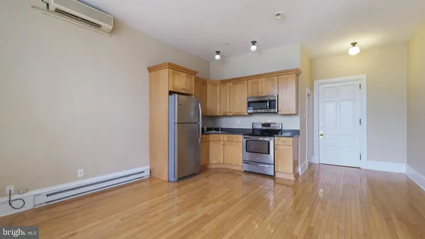 $1,950 | 22 North Main Street, Unit 3, Doylestown, PA 18901