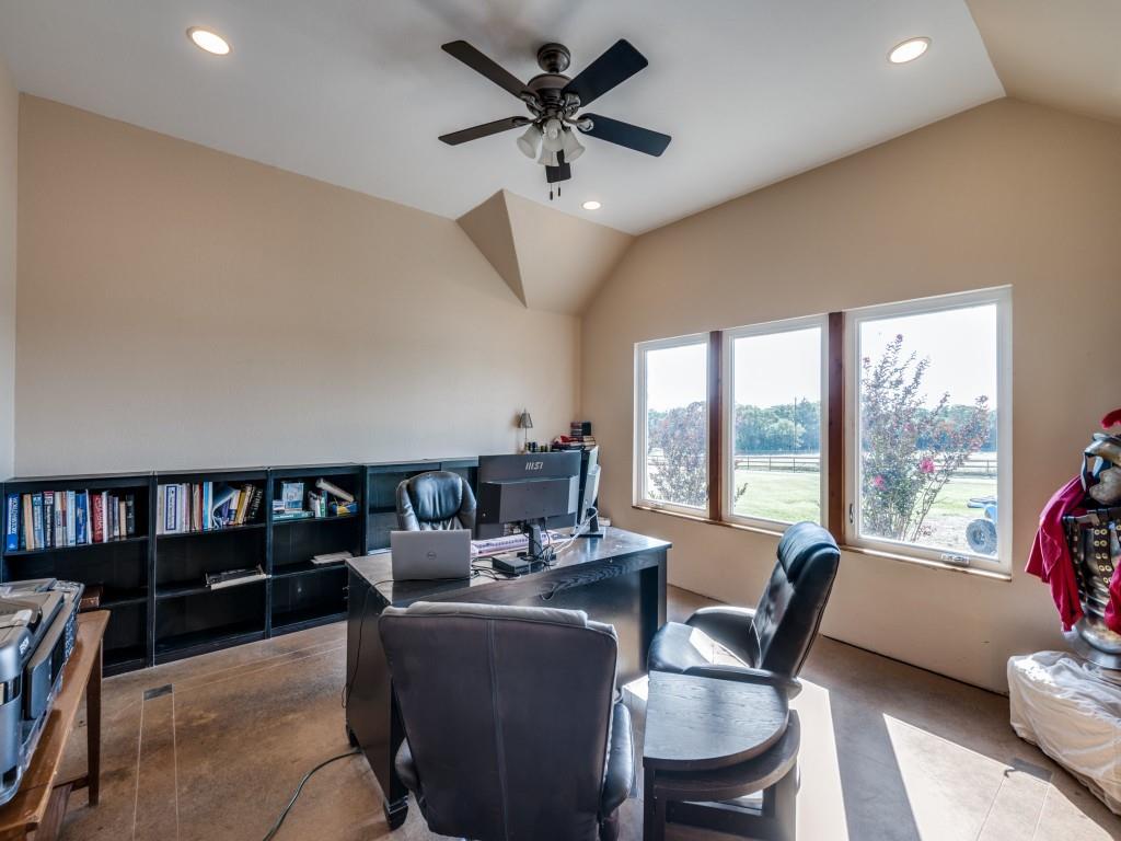 2250 Morrow Road Valley View, TX 76272 - Photo 27 of 35 Gallery Image 27