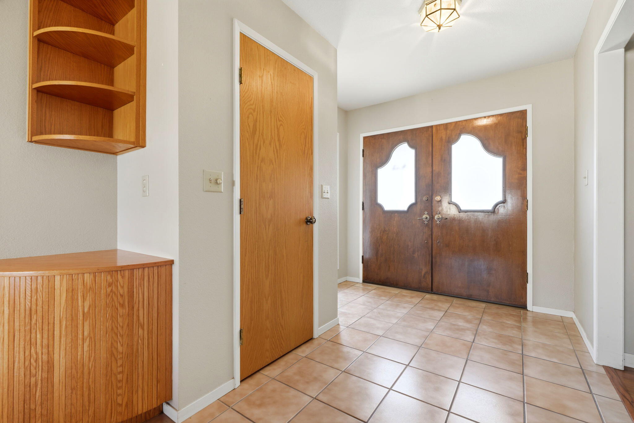 31121 Tower Road Visalia, CA 93292 - Photo 4 of 39 Foyer