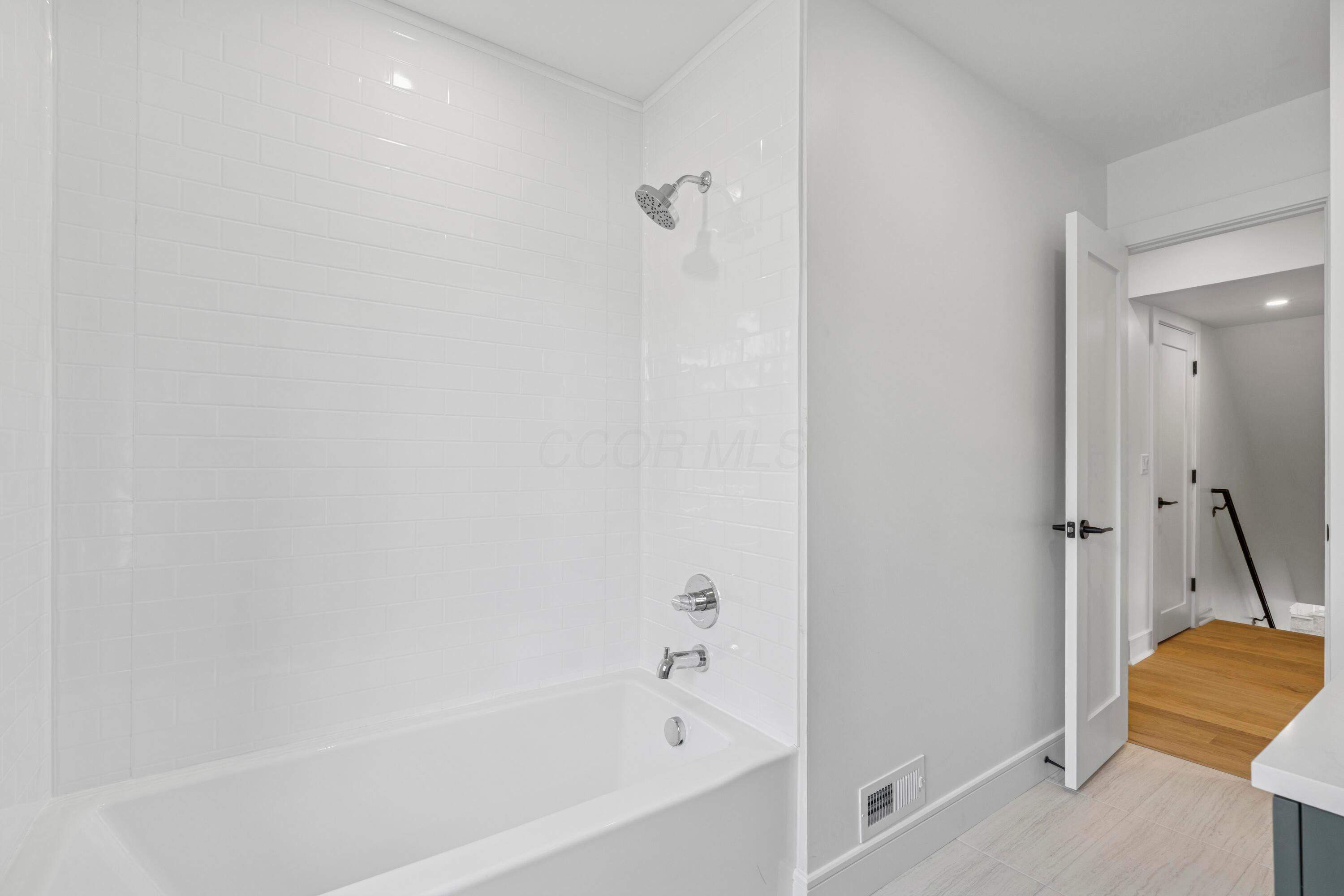 235 South Stanwood Road Columbus, OH 43209 - Photo 33 of 53 Upstairs FB