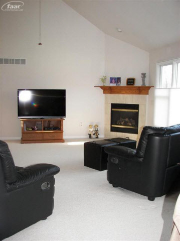 20354083-4.JPG