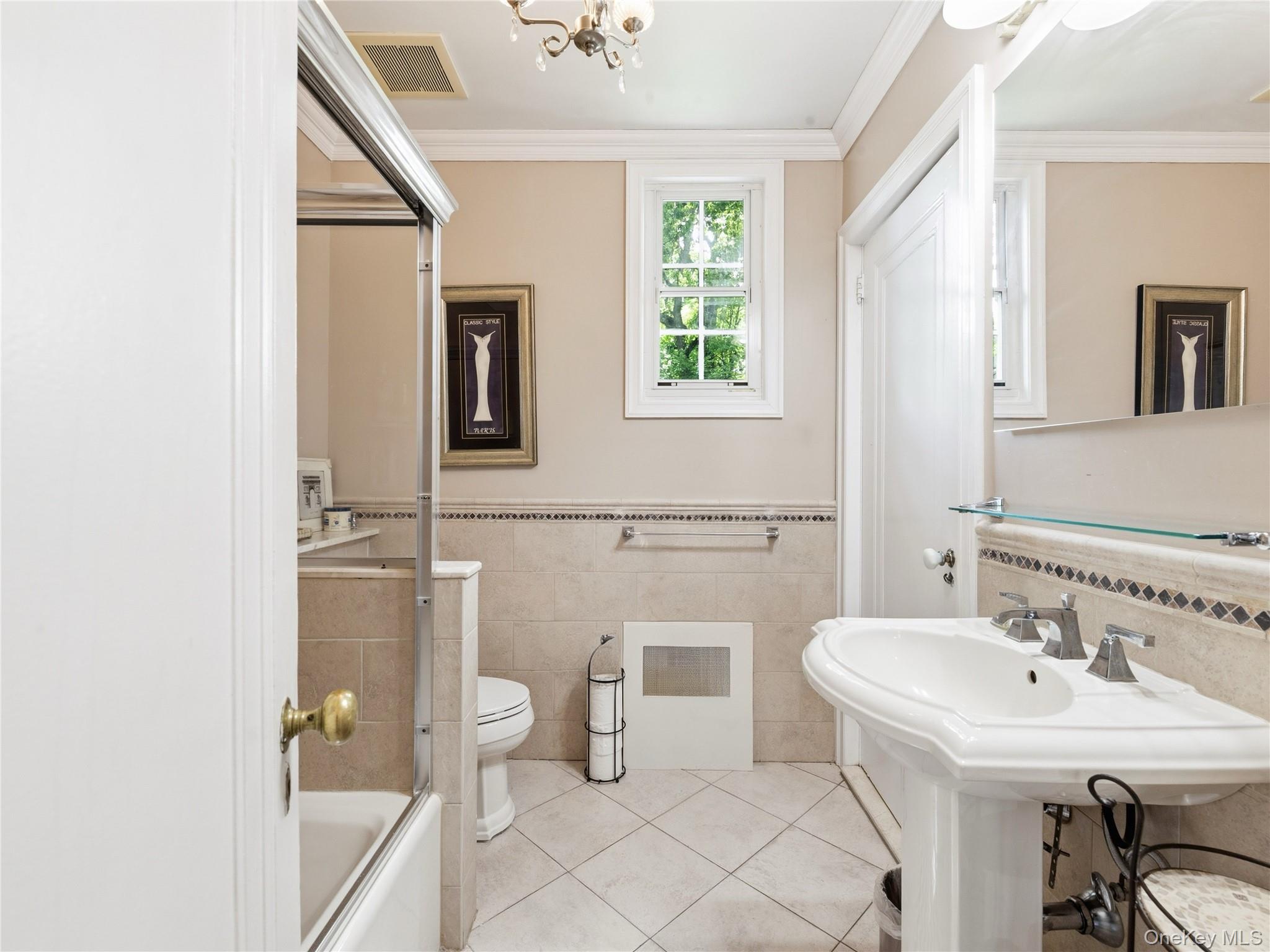 89 Bayview Avenue Great Neck, NY 11021 - Photo 21 of 38 Full Bath