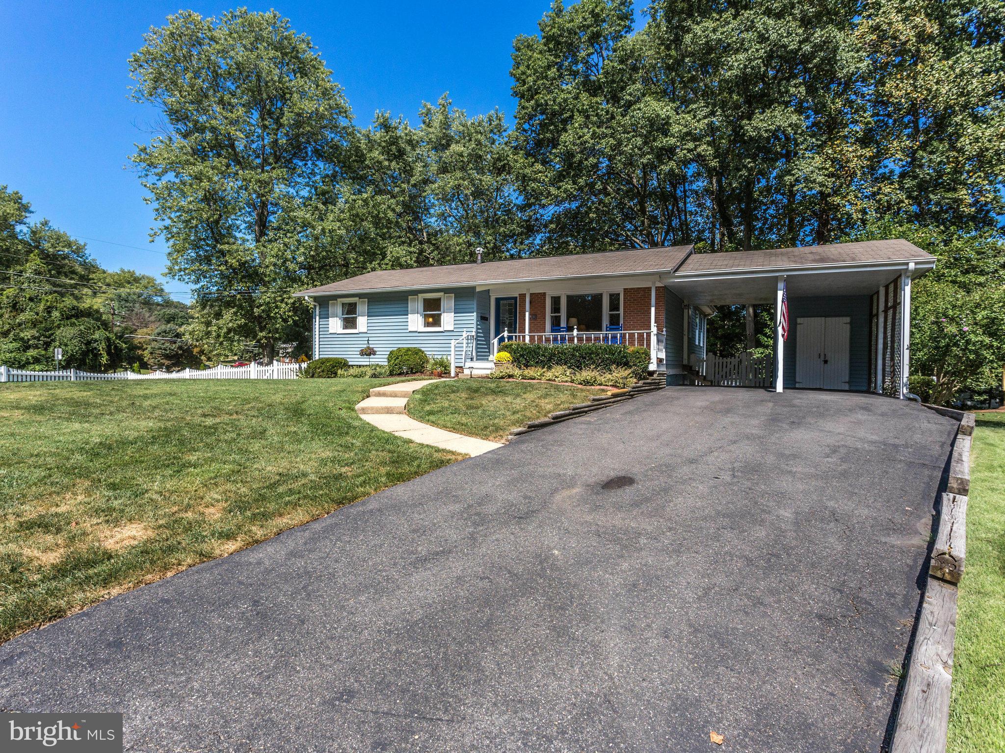 6220 Tyner Street Springfield, VA 22152 - Photo 2 of 30 Exterior (Front)