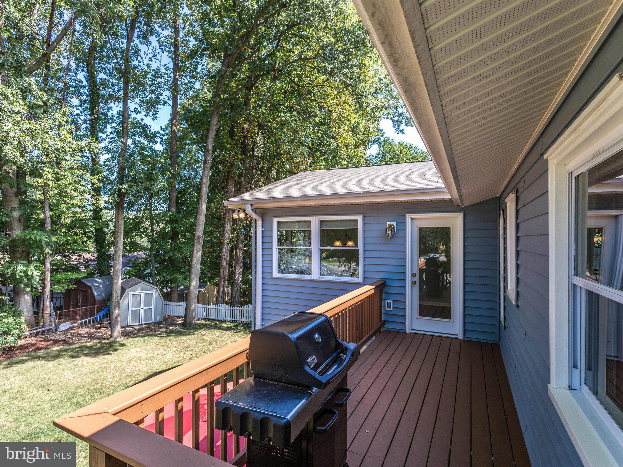 6220 Tyner Street Springfield, VA 22152 - Photo 28 of 30 deck