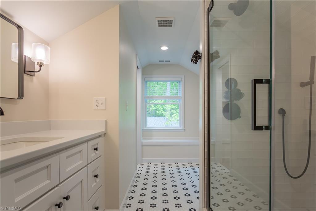 4403 Graham Road Greensboro, NC 27410 - Photo 17 of 30 Gallery Image 17