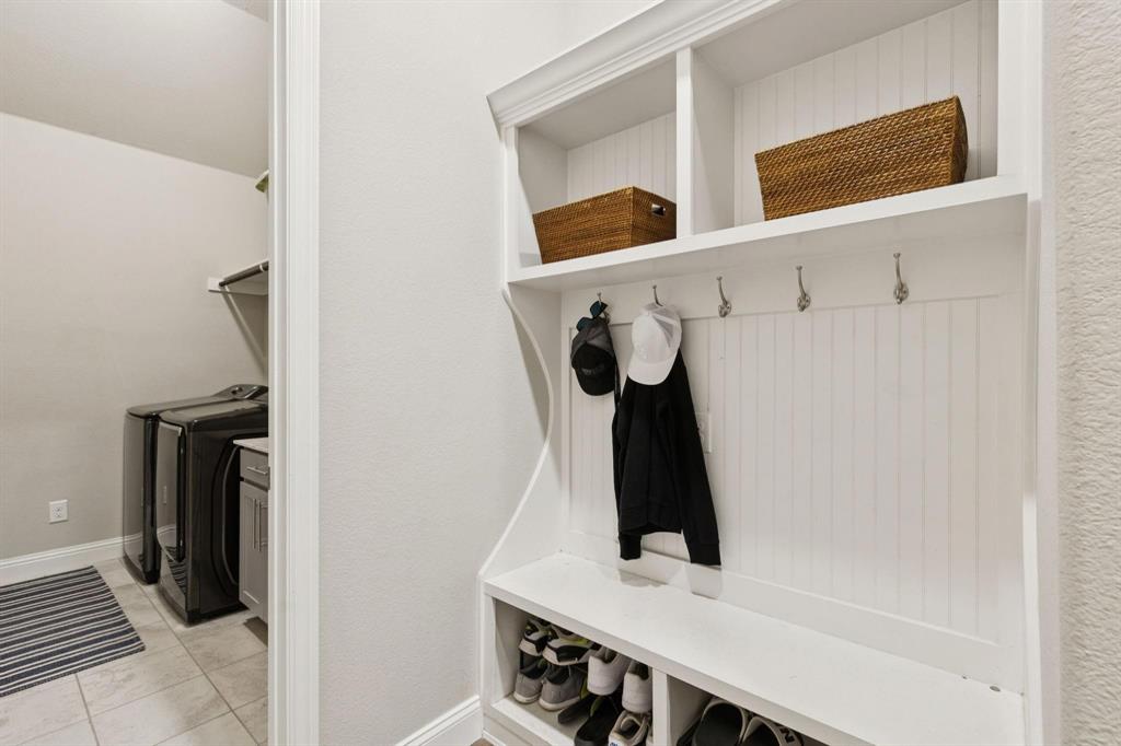 2121 Demarsh Lane Corinth, TX 76210 - Photo 32 of 39 a close view of closet