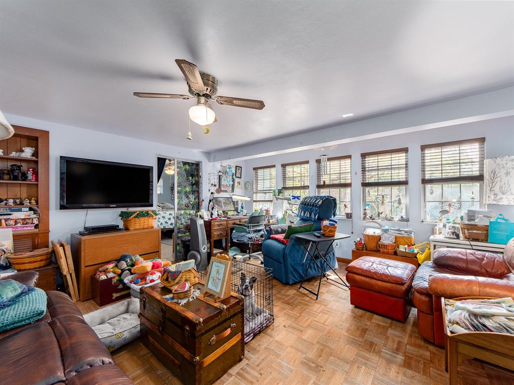 471 Sierra Circle Largo, FL 33770 - Photo 17 of 23