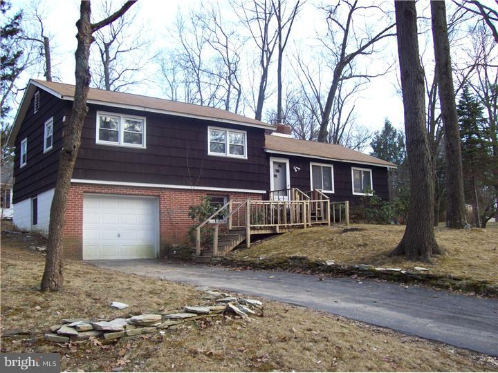 54 Perry Drive Ewing, NJ 08628 - Photo 8 of 8 Gallery Image 8