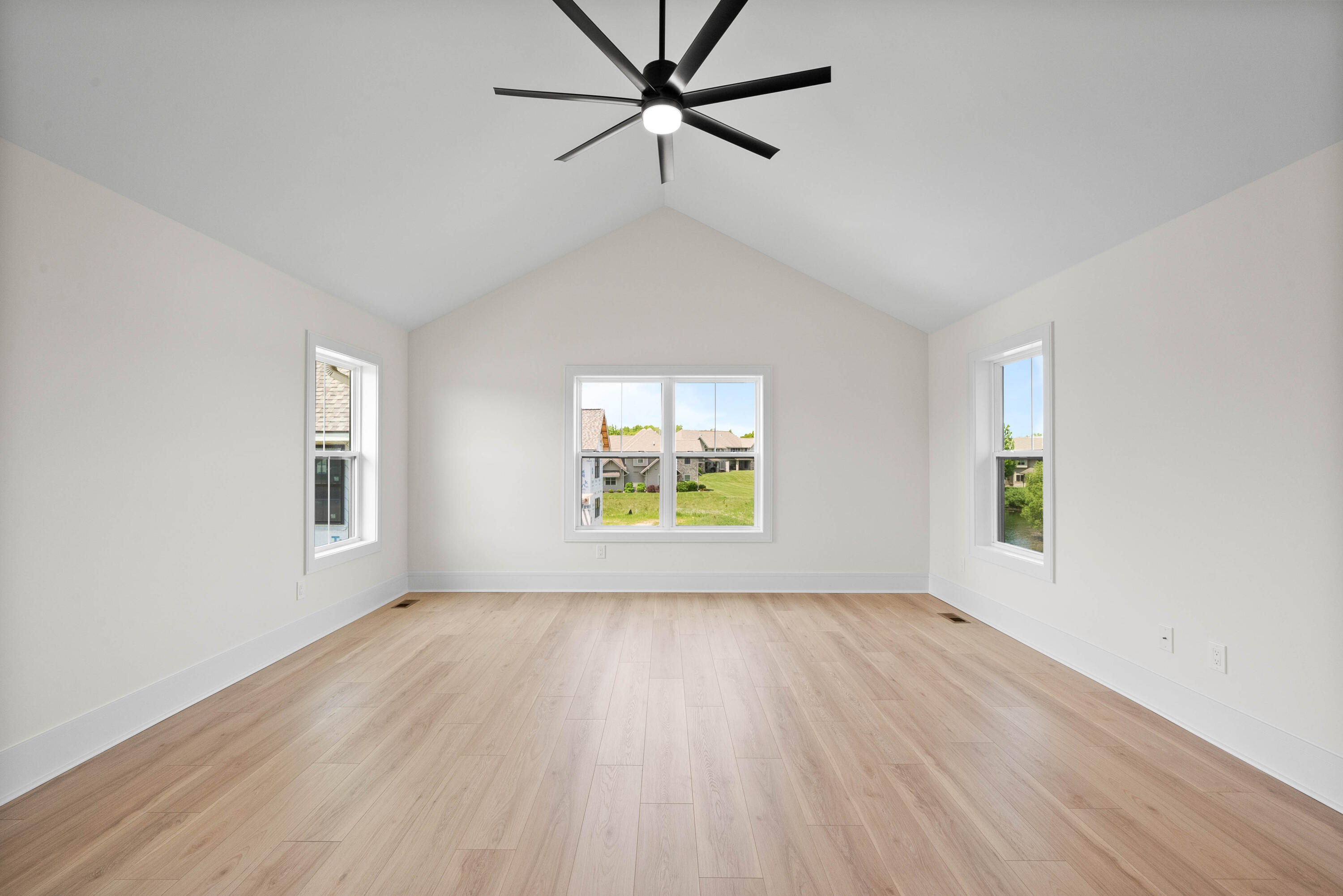 713 Greenview Circle, Unit 5518A Geneva, WI 53147 - Photo 20 of 42 713 Greenview Cir - Interior-64