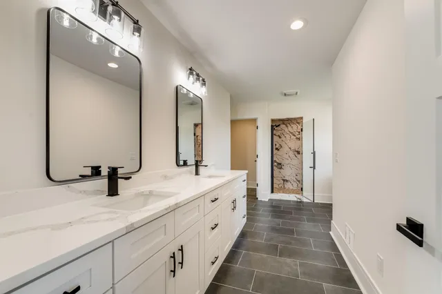 $814,000 | 713 Greenview Circle, Unit 5518A, Geneva, WI 53147