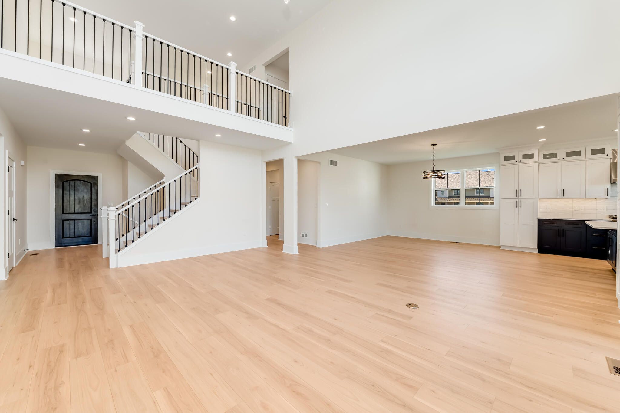 713 Greenview Circle, Unit 5518A Geneva, WI 53147 - Photo 5 of 42 GreenviewCircle-21