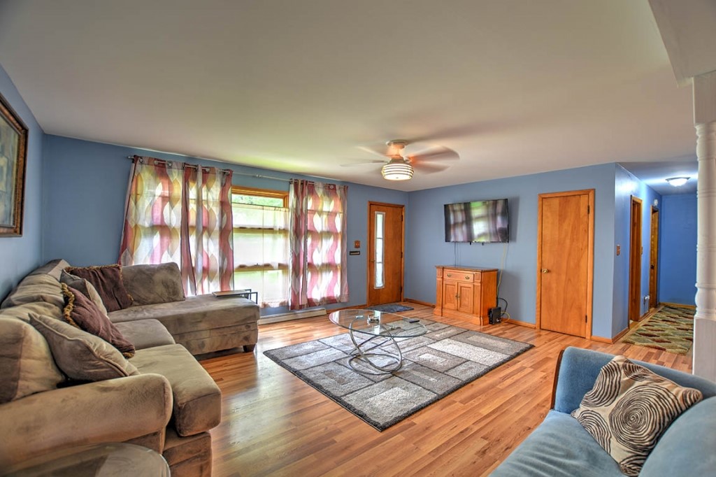 24 Eastmoreland Lane Decatur, IL 62521 - Photo 5 of 28 Gallery Image 5